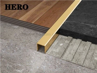 Tira de transición de latón de diferente altura