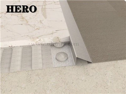 Tira de transición de acero inoxidable de diferente altura