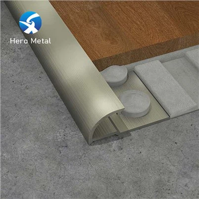 Borde de metal de azulejo